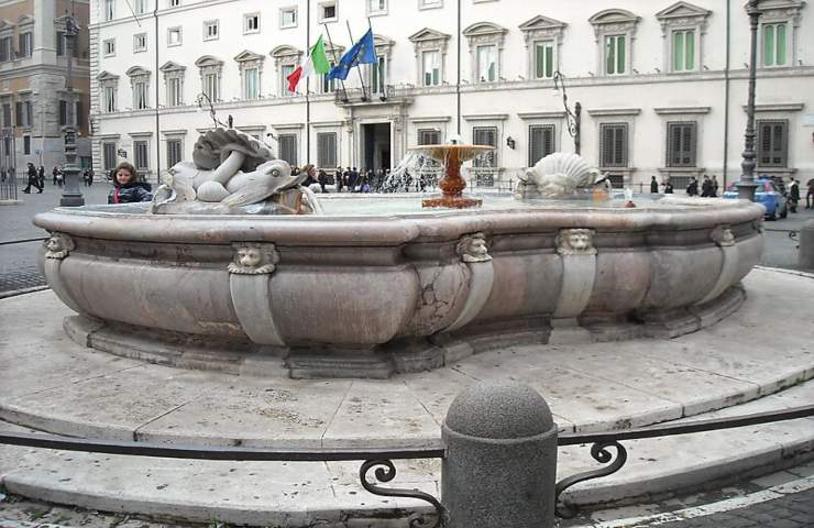Fontana Nuda Roma