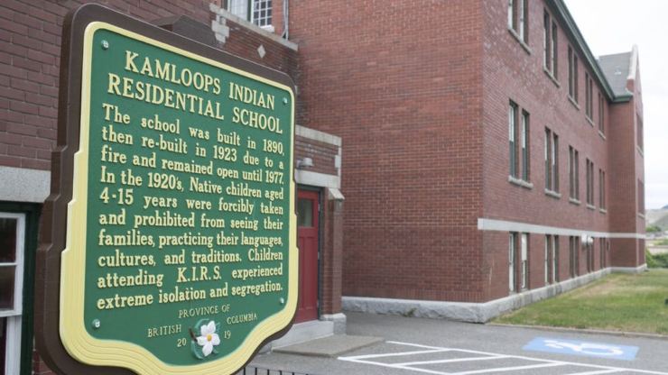 immagine KAMLOOPS INDIAN RESIDENTIAL SCHOOL RITROVAMENTO SHOCK