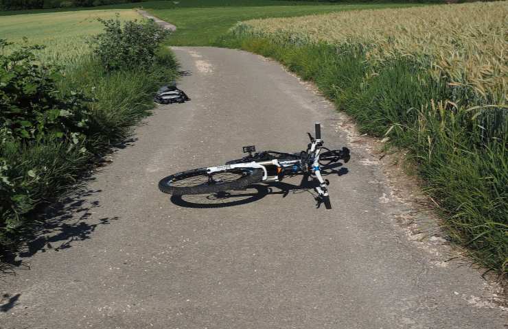 incidente bici sassari