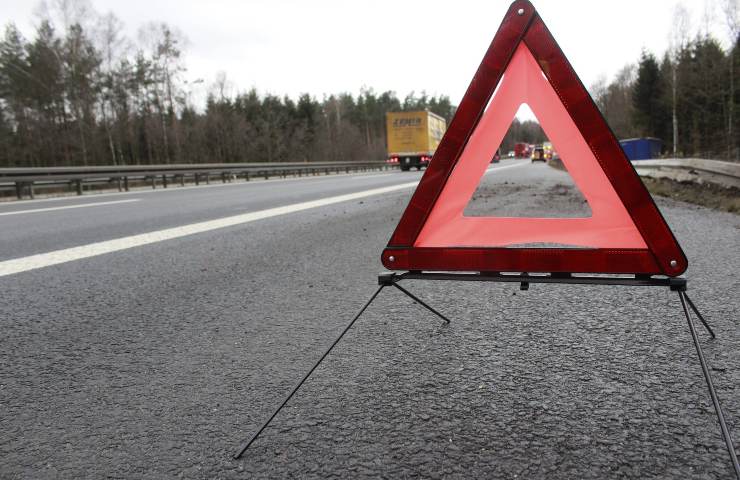 motociclista morto dopo un sinistro