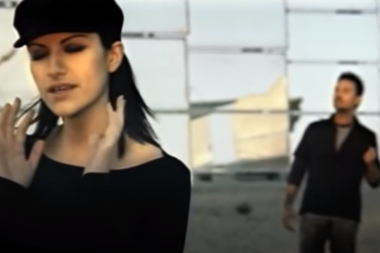 Nek laura pausini sei solo tu video canzone