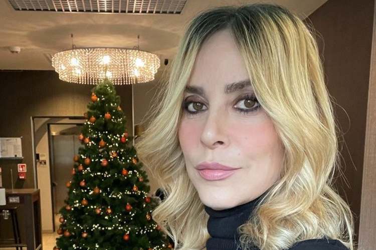 stefania orlando natale albero verissimo amica