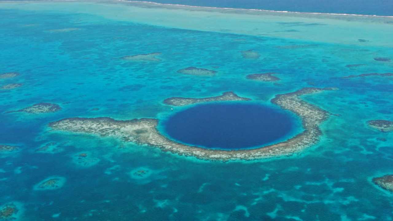 Spedizione nel Great Blu Hole, quello che è stato scoperto è incredibile