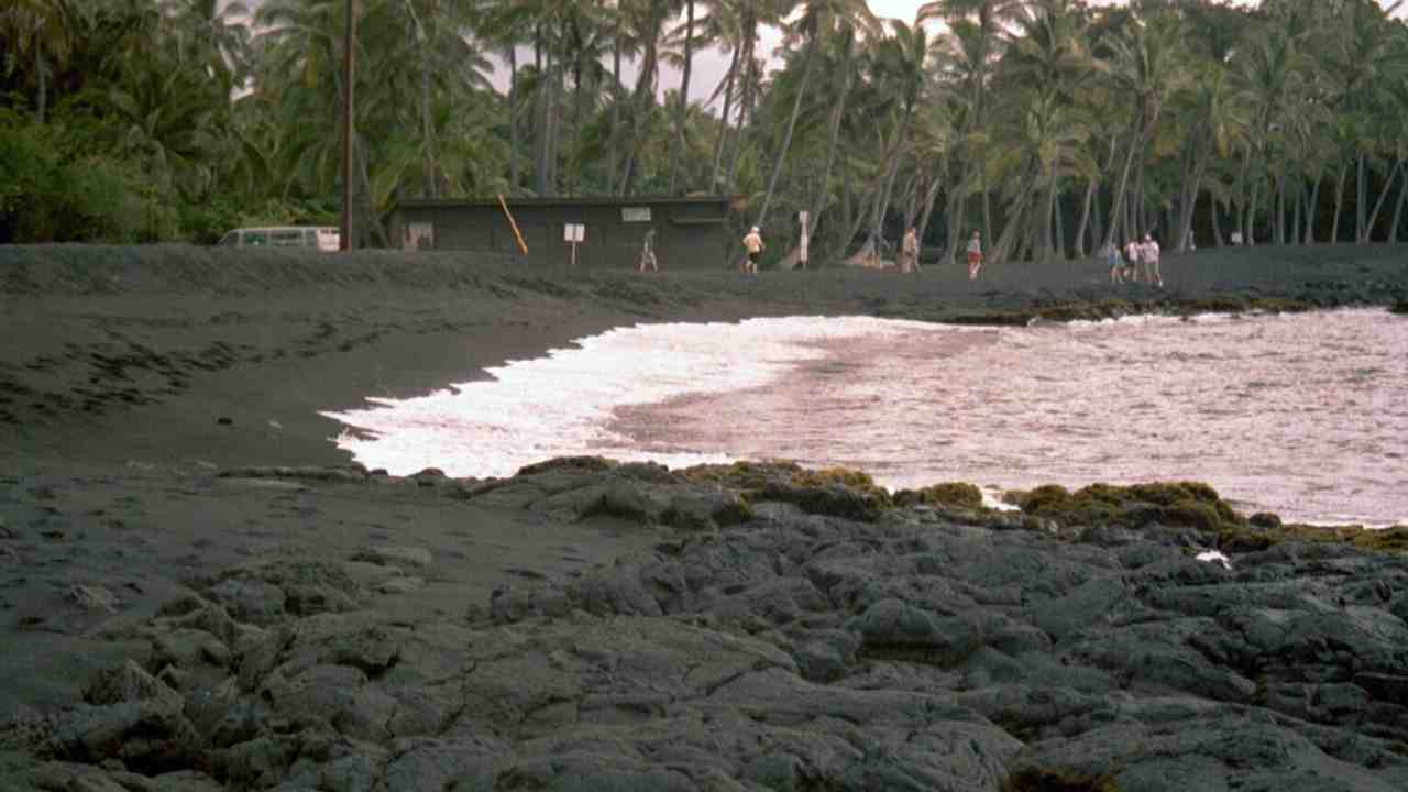 Spiaggia nera Hawaii 