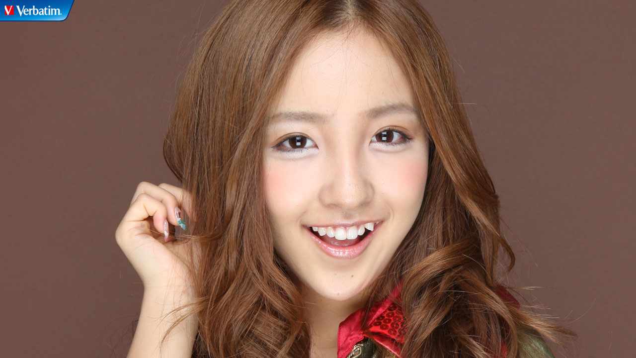 Tomomi Itano 