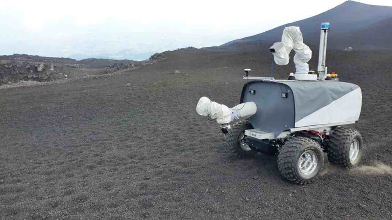 Rover Interact sull'Etna