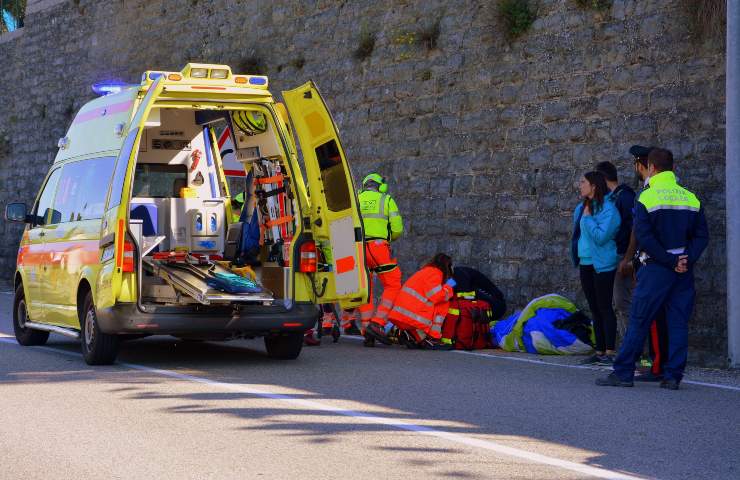 incidente stradale ambulanza