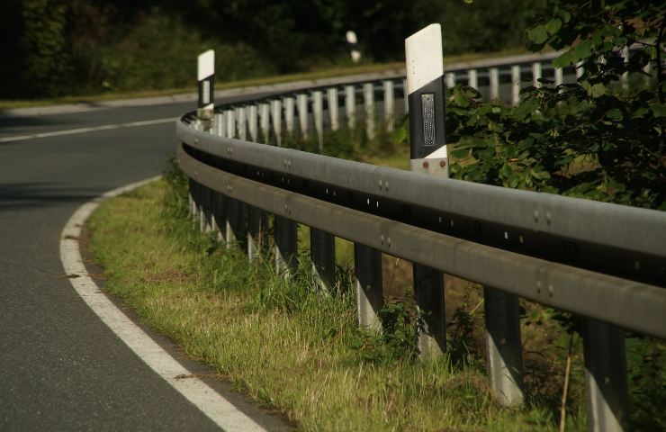 carabinieri guard rail