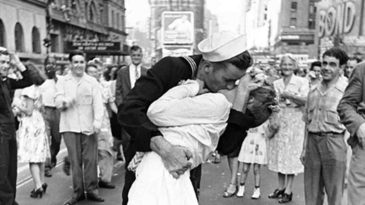Bacio a Times Square (Fonte web)