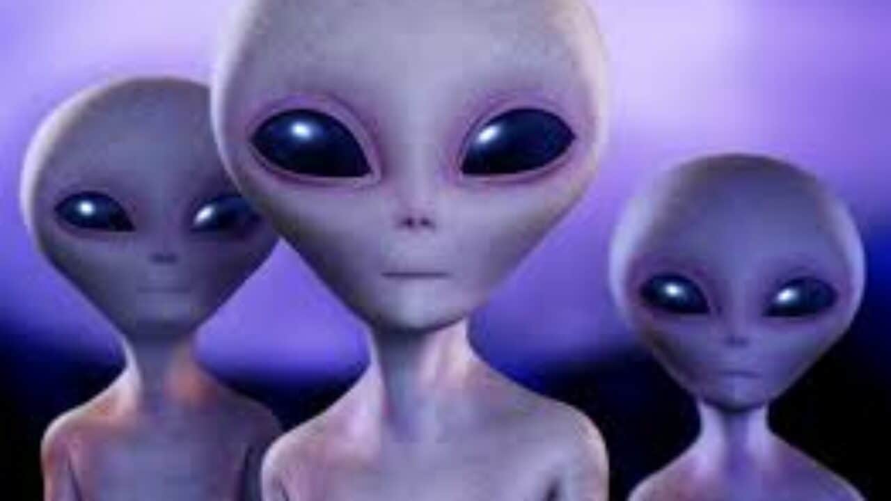 Alieni(chesuccede26/07/2022)