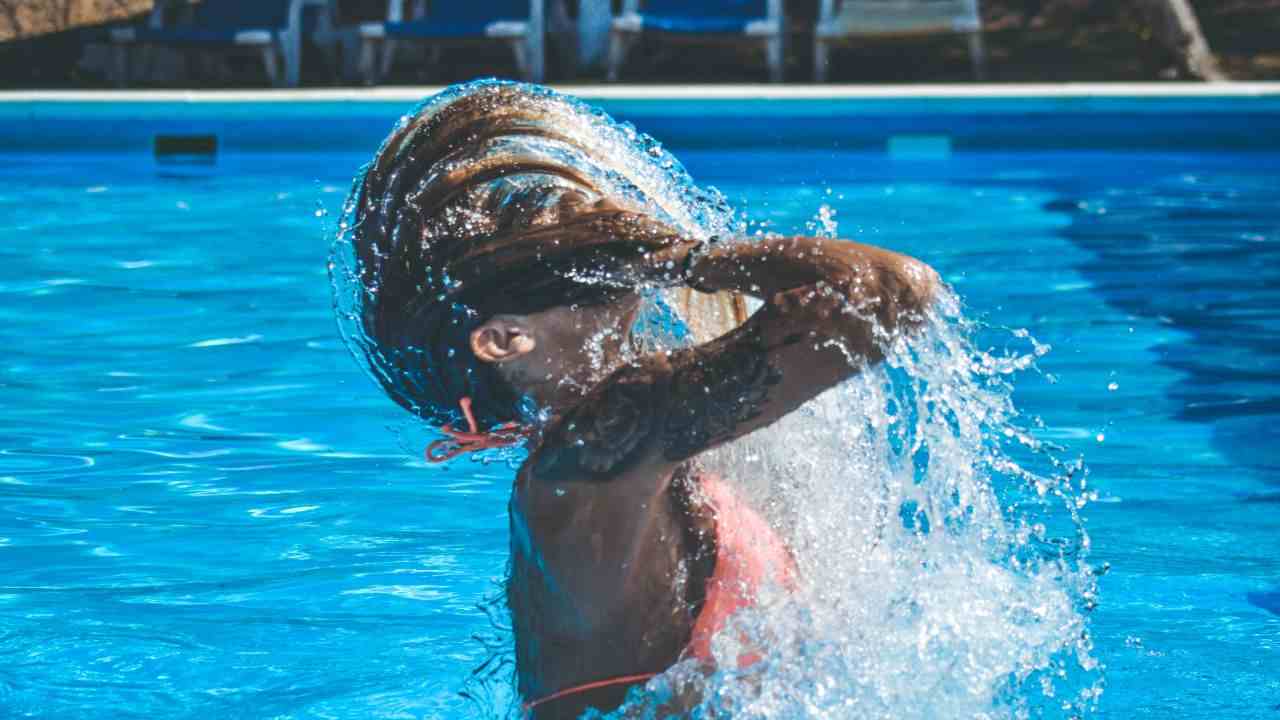 Piscina capelli rovinati