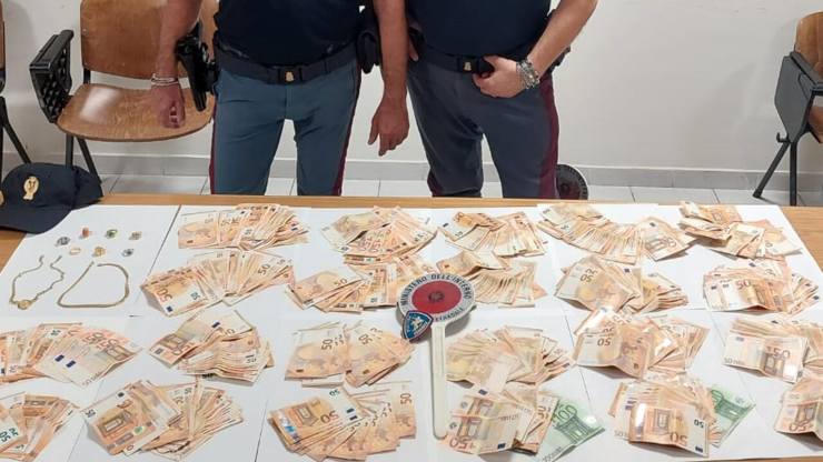 Truffa per oltre 30 mila euro