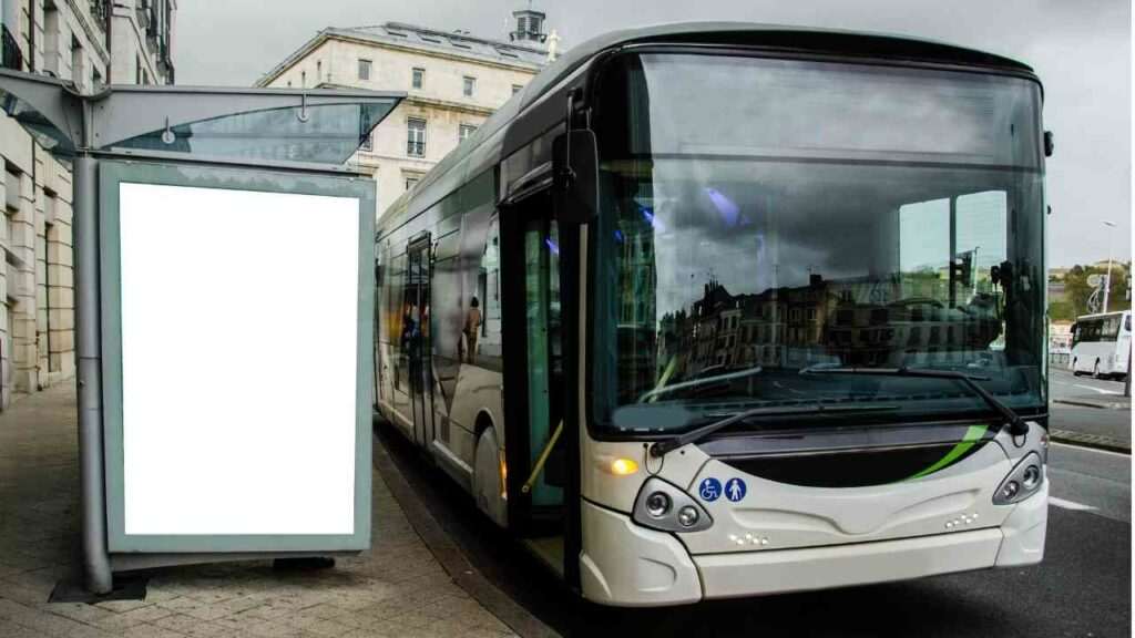 autobus fermo