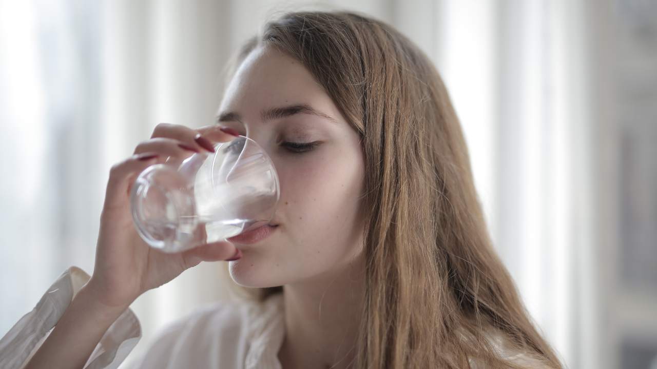 Bere acqua può fare male