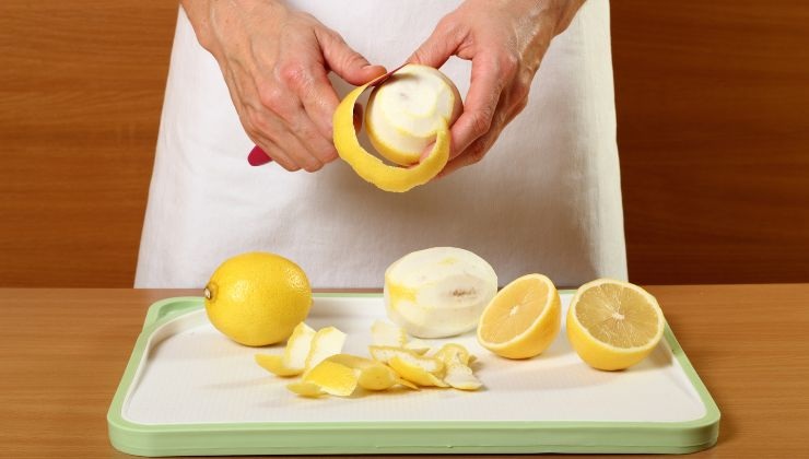 Buccia di limone per fare il canarino